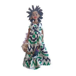 boneca negra de roupa